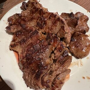 赤身肉を柔らかく☆牛肉のステーキ